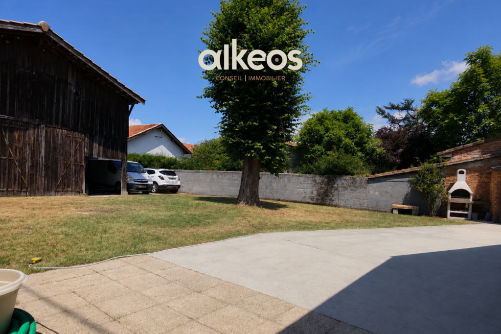 Maison de caractère avec ancienne boutique | 231 m2 | Grange