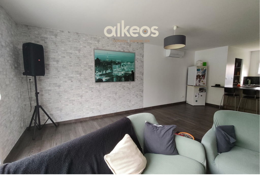 Maison avec jardin clos de 2495 m2